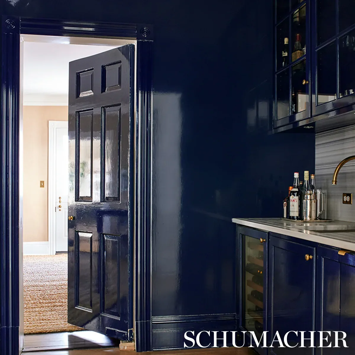 ACE FAUX LACQUER PERFORMANCE VINYL - NAVY Schumacher Wallpap ACE FAUX LACQUER PERFORMANCE VINYL NAVY Schumacher Wallpaper wallpaper - SKU 5015941