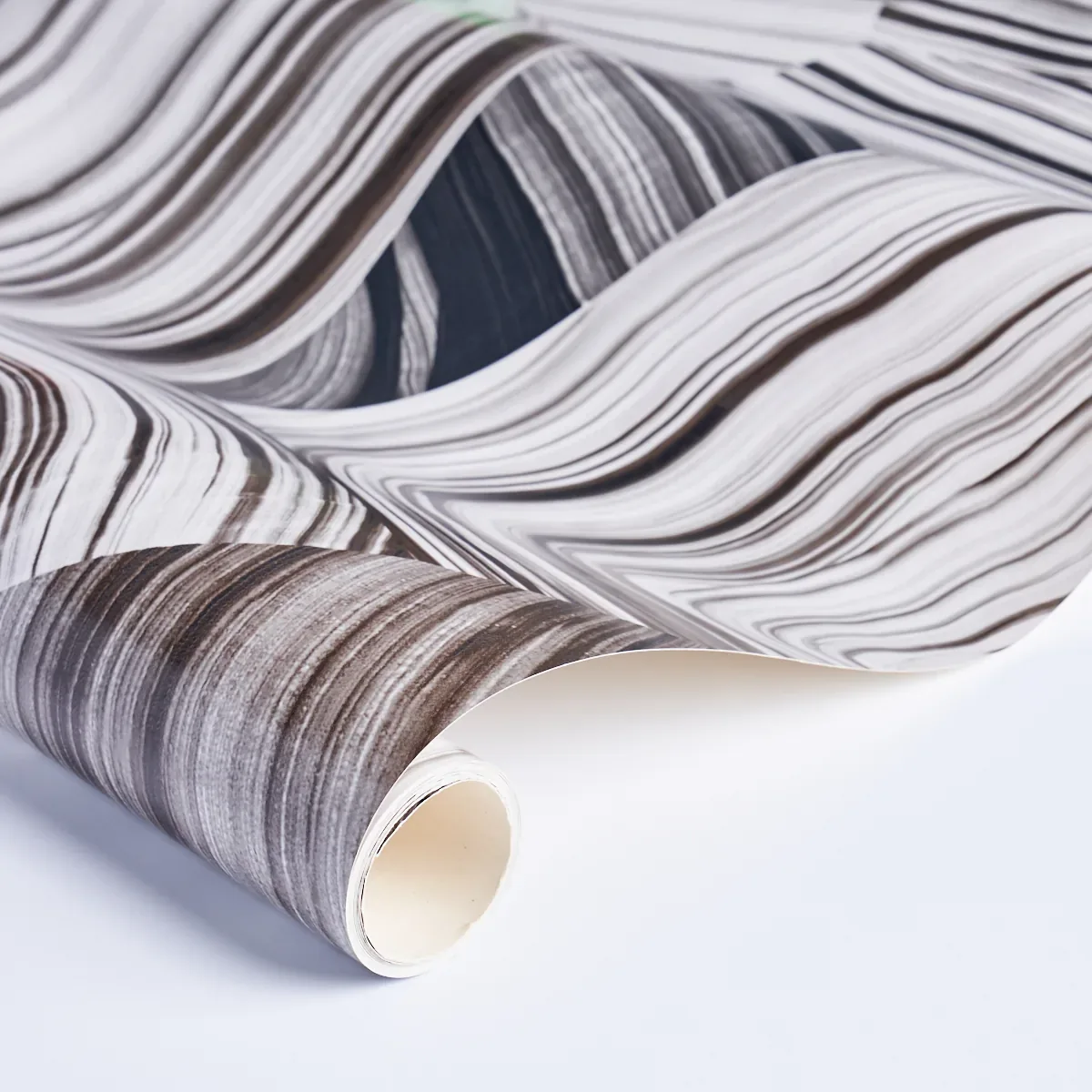 Schumacher AGATE SLICE - BLACK AND WHITE Wallpaper | Buy Online Schumacher AGATE SLICE wallpaper, color BLACK AND WHITE, SKU 5013890