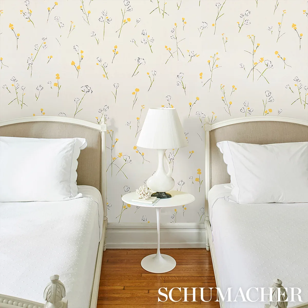 ALEX'S FLORAL - DAFFODIL Schumacher Wallpaper | Wallpaper Tw ALEX'S FLORAL DAFFODIL Schumacher Wallpaper wallpaper - SKU 5016400