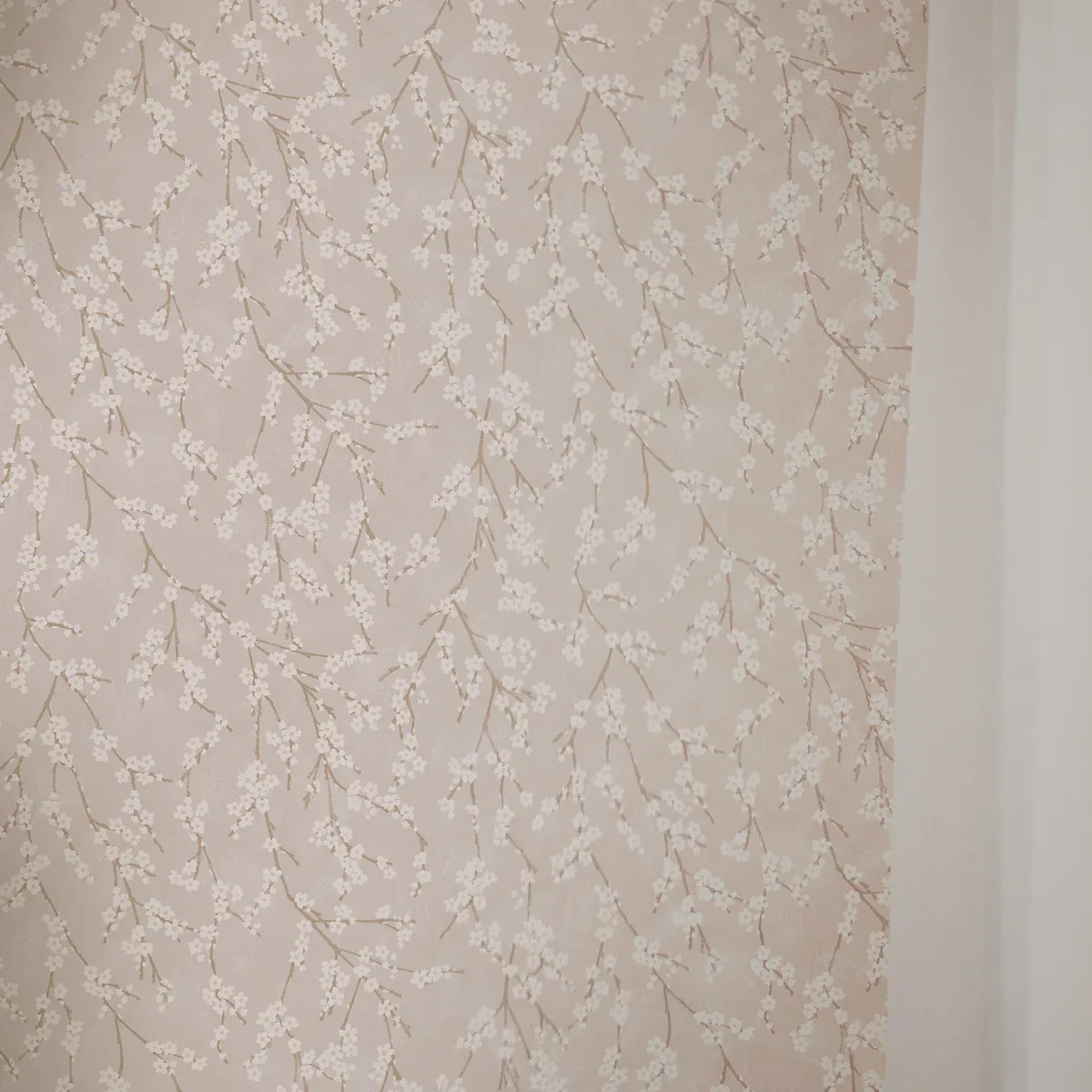 ALICE BLUSH Schumacher Wallpaper wallpaper - SKU 3977