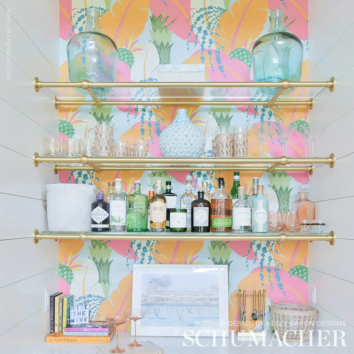 ANANAS - TROPICAL Schumacher Wallpaper | Wallpaper Twins ANANAS TROPICAL Schumacher Wallpaper wallpaper - SKU 5009172