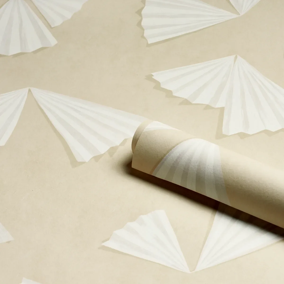 ANTOINETTE - WARM WHITE Schumacher Wallpaper | Wallpaper Twi ANTOINETTE WARM WHITE Schumacher Wallpaper wallpaper - SKU 5017352