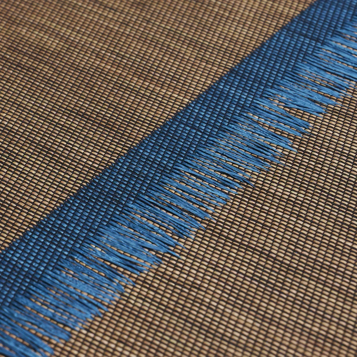 AXEL FRINGE WALLCOVERING - PEACOCK/BROWN Schumacher Wallpape AXEL FRINGE WALLCOVERING PEACOCK/BROWN Schumacher Wallpaper wallpaper - SKU 5015710