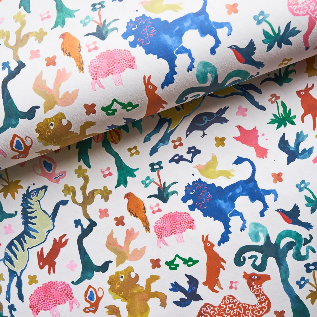 BEASTS MULTI ON IVORY Schumacher Wallpaper wallpaper - SKU 5013530