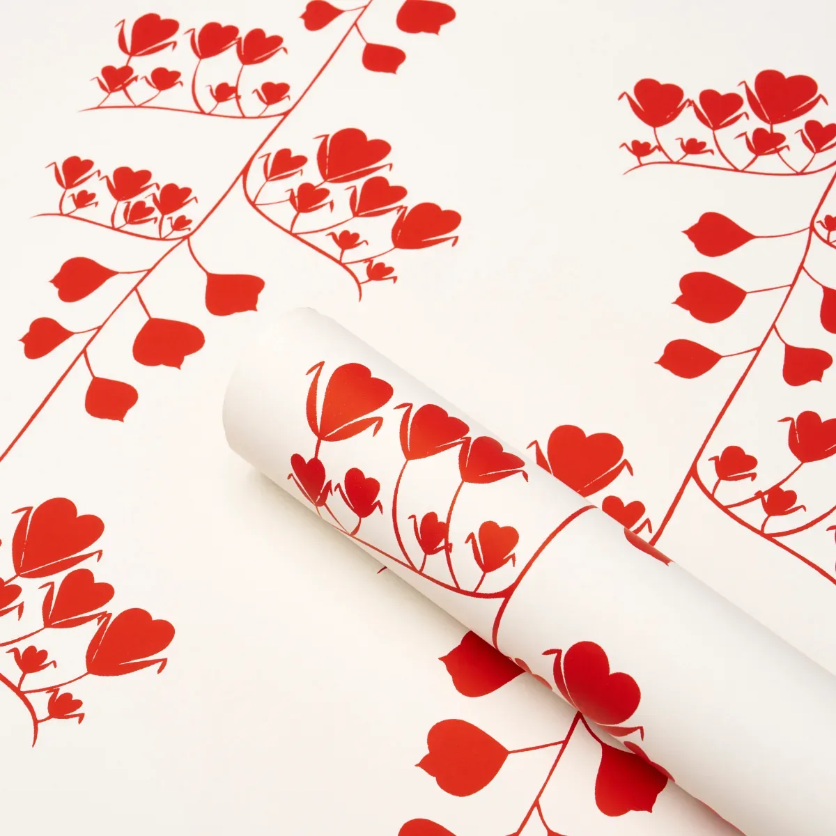BLEEDING HEARTS - RED Schumacher Wallpaper | Wallpaper Twins BLEEDING HEARTS RED Schumacher Wallpaper wallpaper - SKU 5015861