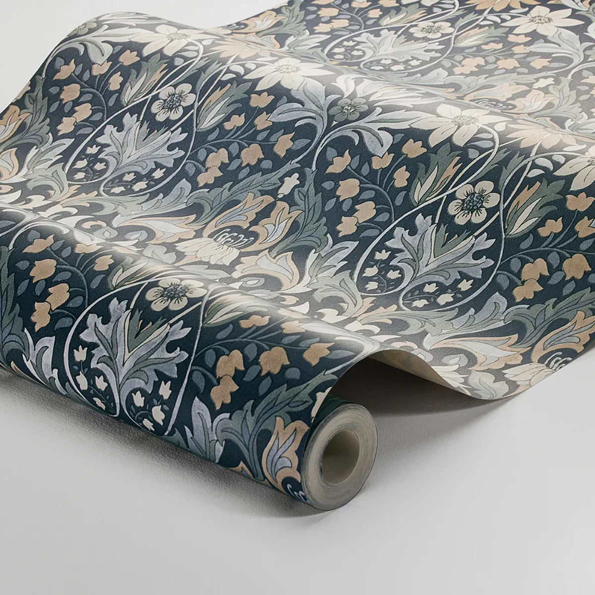 BLOMSTERFRÖJD INDIGO Schumacher Wallpaper wallpaper - SKU 3292