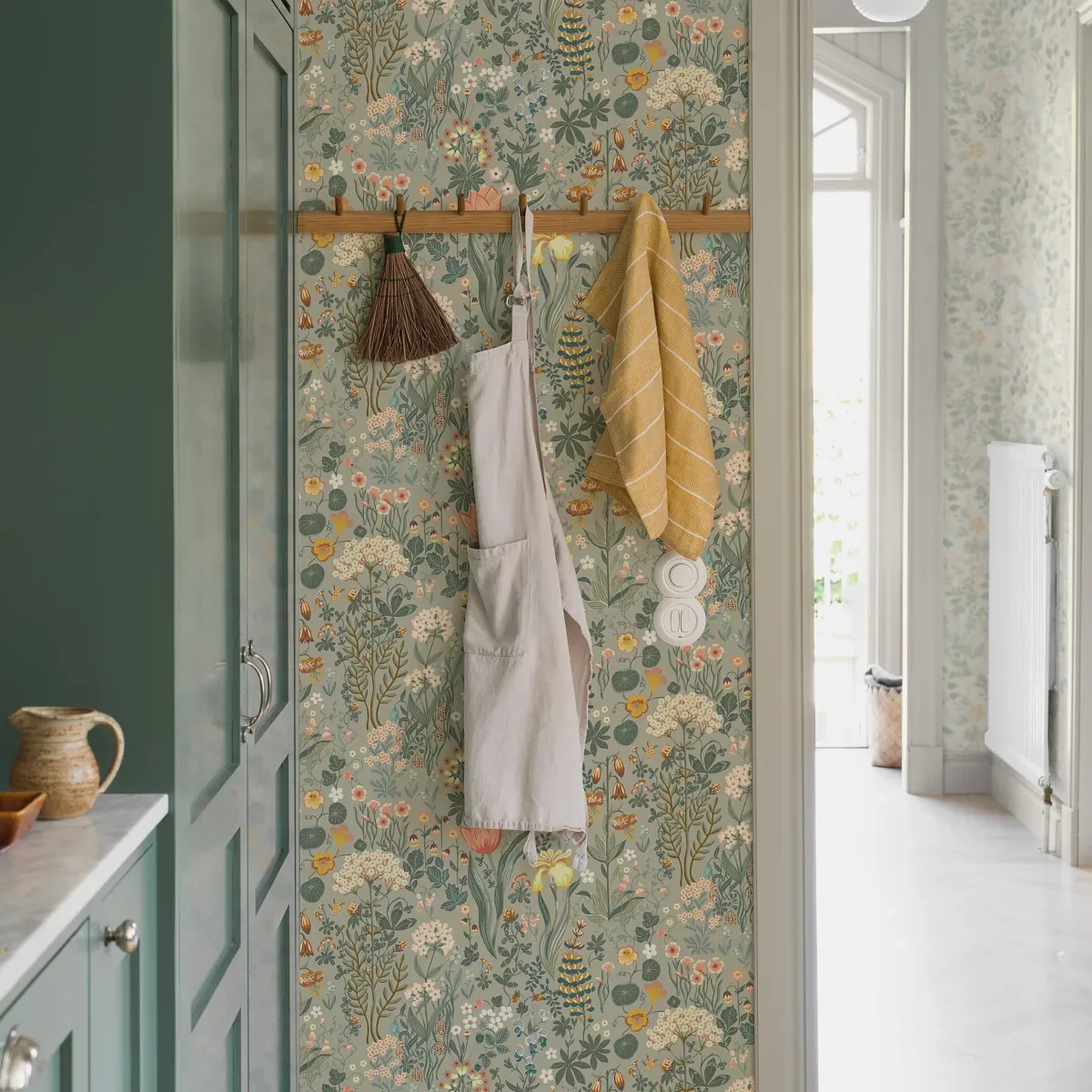 BLOMSTERHAV - TAUPE Schumacher Wallpaper | Wallpaper Twins BLOMSTERHAV TAUPE Schumacher Wallpaper wallpaper - SKU 2054