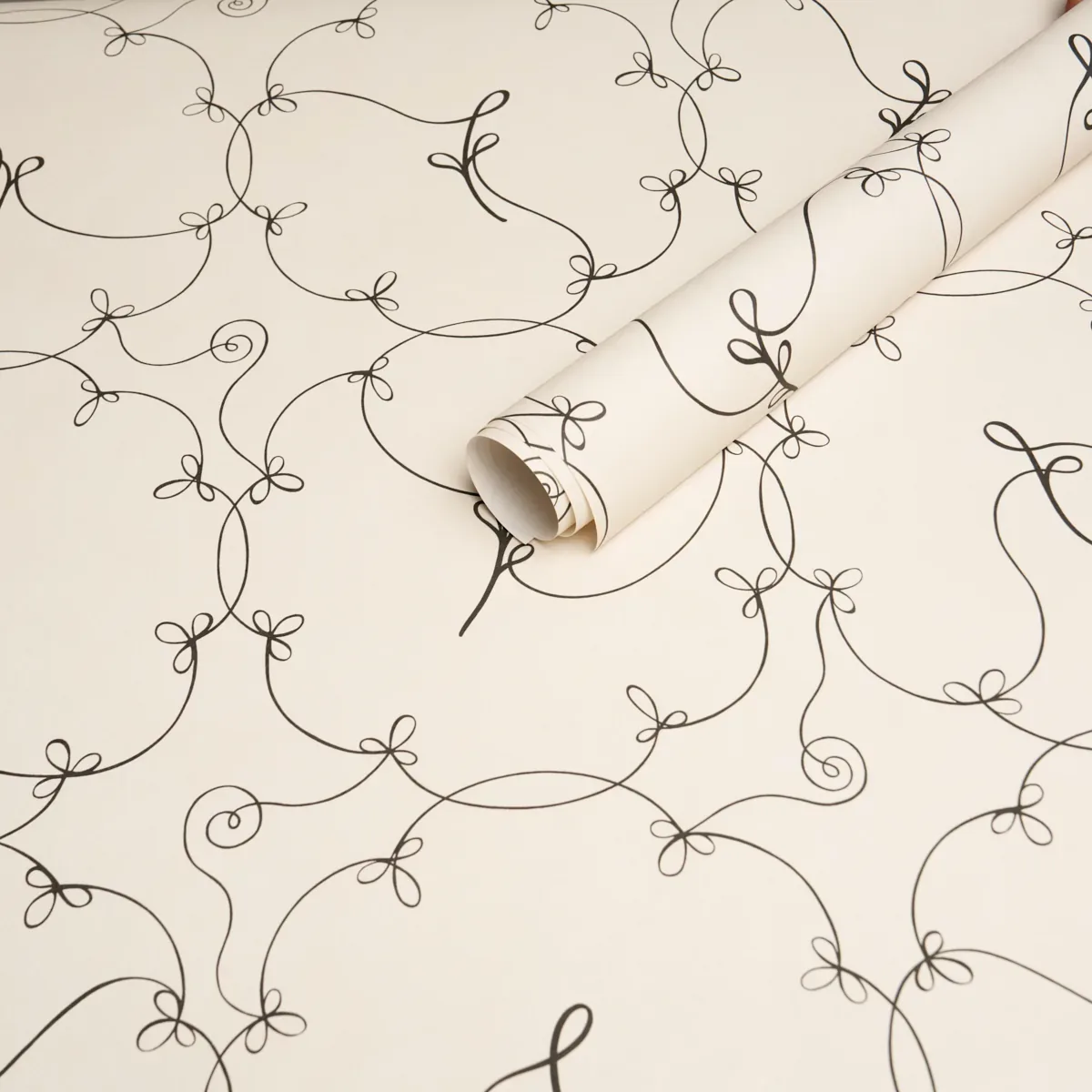BRODERIE BLACK & IVORY Schumacher Wallpaper wallpaper - SKU 5017852