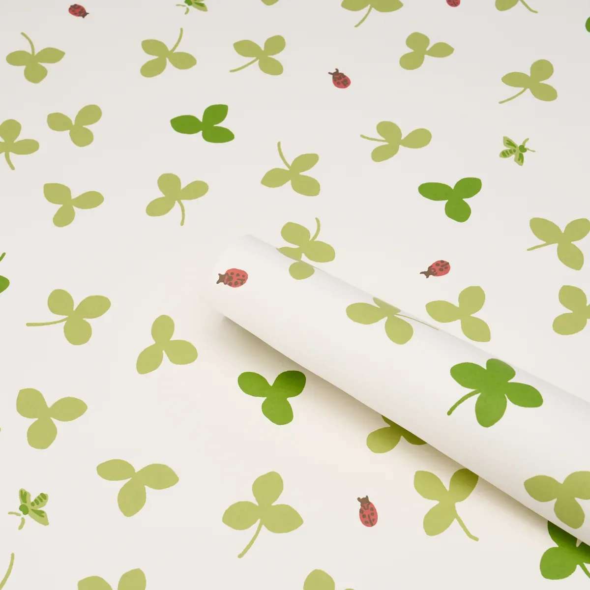 CELIA CLOVER - IVORY Schumacher Wallpaper | Wallpaper Twins CELIA CLOVER IVORY Schumacher Wallpaper wallpaper - SKU 5016770
