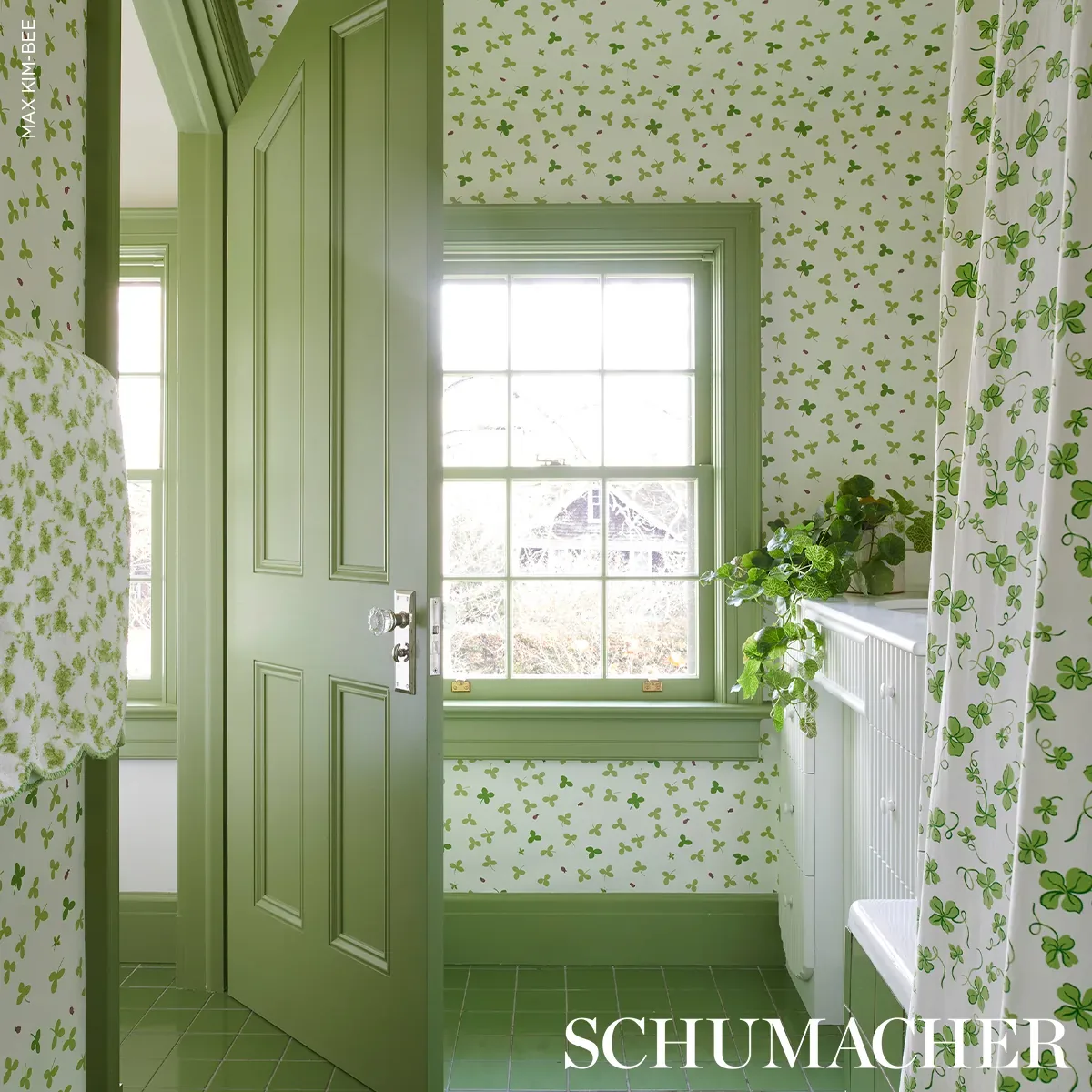 CELIA CLOVER - IVORY Schumacher Wallpaper | Wallpaper Twins CELIA CLOVER IVORY Schumacher Wallpaper wallpaper - SKU 5016770