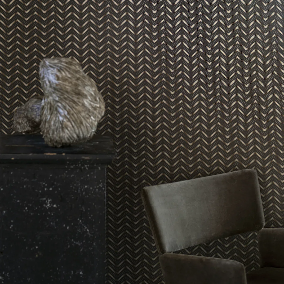 CHEVRON DOTS BROWN AND GOLD Schumacher Wallpaper wallpaper - SKU 6482