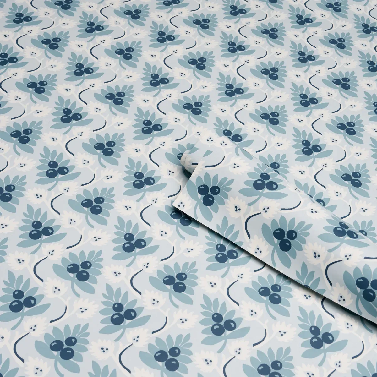 CUSTIS ORCHARD SKY Schumacher Wallpaper wallpaper - SKU 5017342