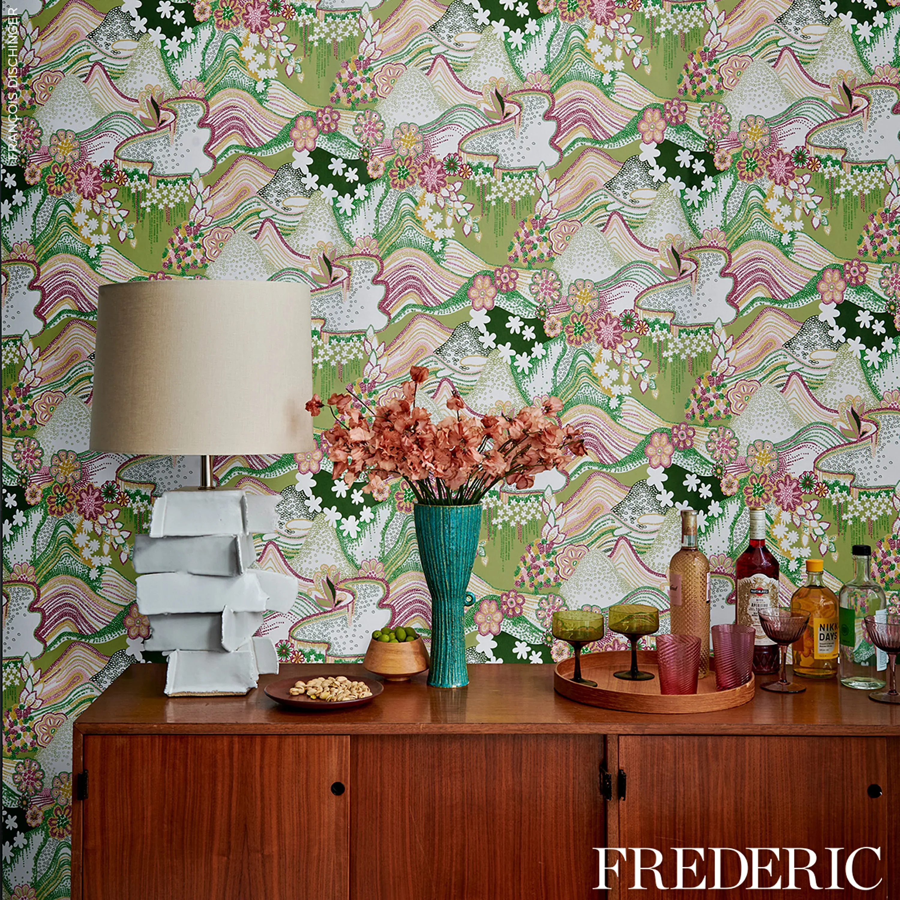 DAISY CHAIN GREEN AND PINK Schumacher Wallpaper wallpaper - SKU 5013551