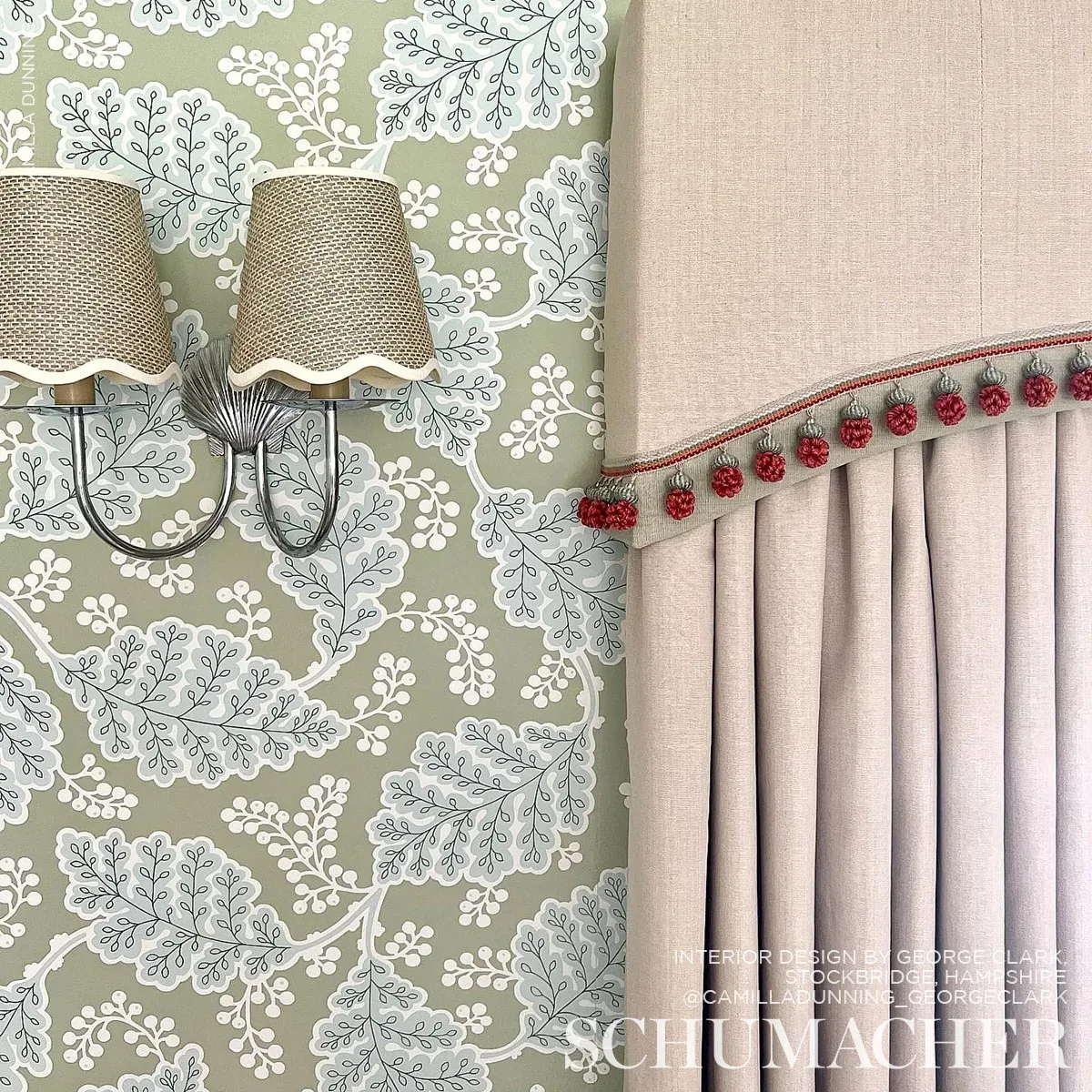 ESTELLE - GREEN Schumacher Wallpaper | Wallpaper Twins ESTELLE GREEN Schumacher Wallpaper wallpaper - SKU 5010392