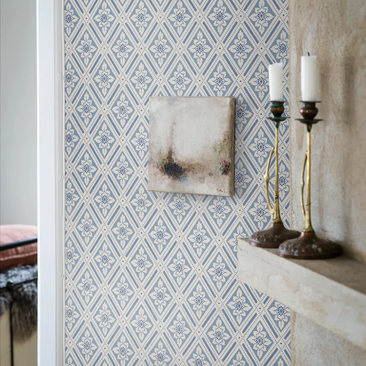 ESTER - BLUE AND WHITE Schumacher Wallpaper | Wallpaper Twin ESTER BLUE AND WHITE Schumacher Wallpaper wallpaper - SKU 6148