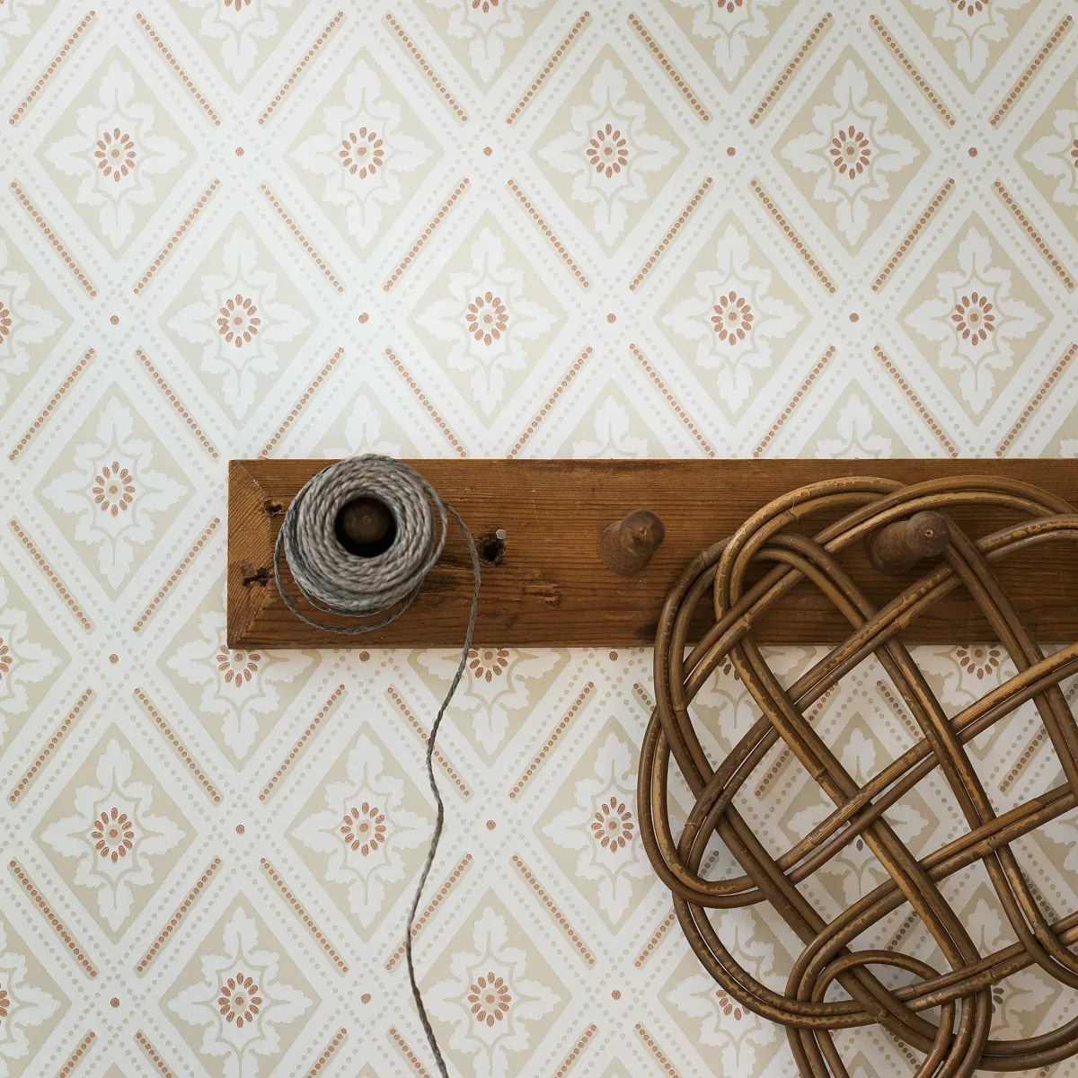 ESTER - NATURAL Schumacher Wallpaper | Wallpaper Twins ESTER NATURAL Schumacher Wallpaper wallpaper - SKU 7660
