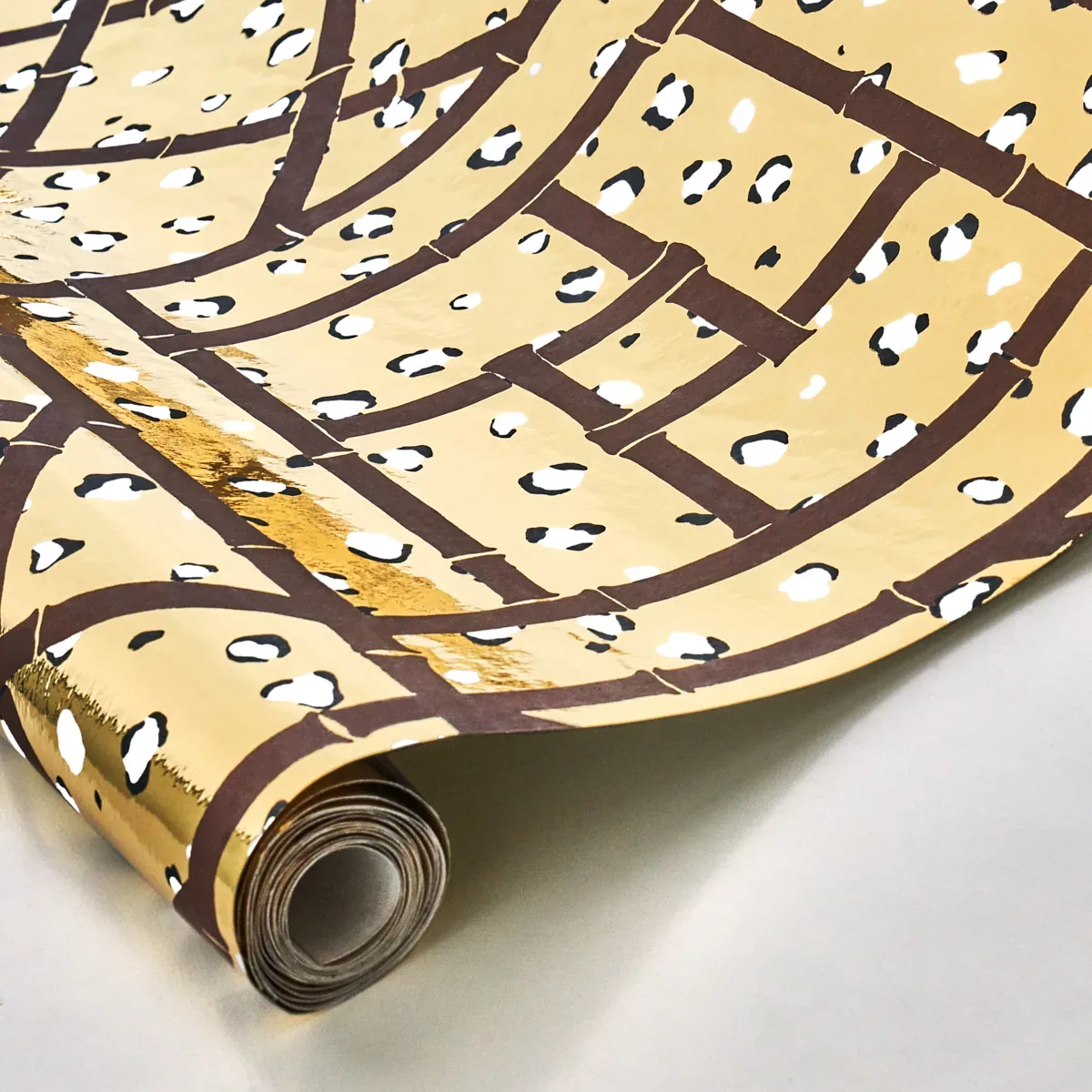 FANCY BEAST METALLIC GLAM GOLD Schumacher Wallpaper wallpaper - SKU 5012770