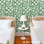 Schumacher FANCY BEAST - SAFARI GREEN/IVORY Wallpaper | Buy Online Schumacher FANCY BEAST wallpaper