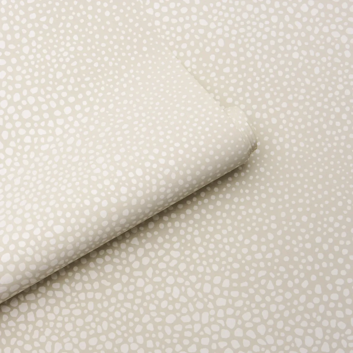 FICKLE TEXTURE - IVORY Schumacher Wallpaper | Wallpaper Twin FICKLE TEXTURE IVORY Schumacher Wallpaper wallpaper - SKU 5015311