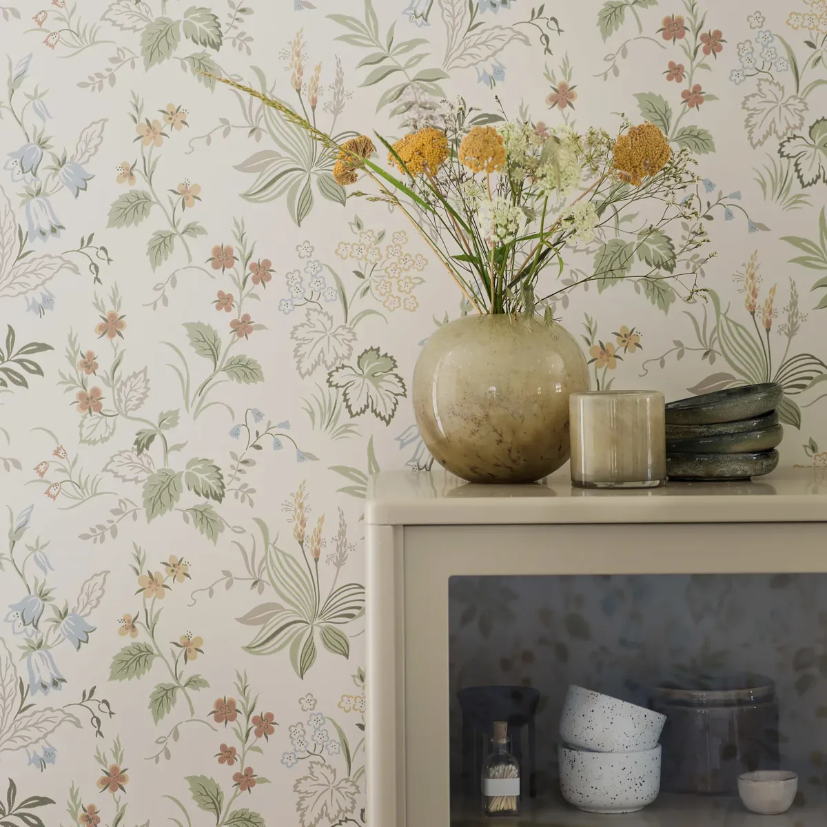 FOLKLORE IVORY AND MULTI Schumacher Wallpaper wallpaper - SKU 3261