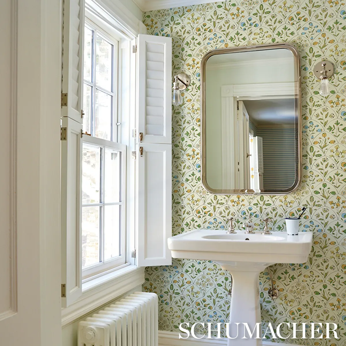 FRANCES SCALLOP FLORAL - DOCUMENT Schumacher Wallpaper | Wal FRANCES SCALLOP FLORAL DOCUMENT Schumacher Wallpaper wallpaper - SKU 5015961