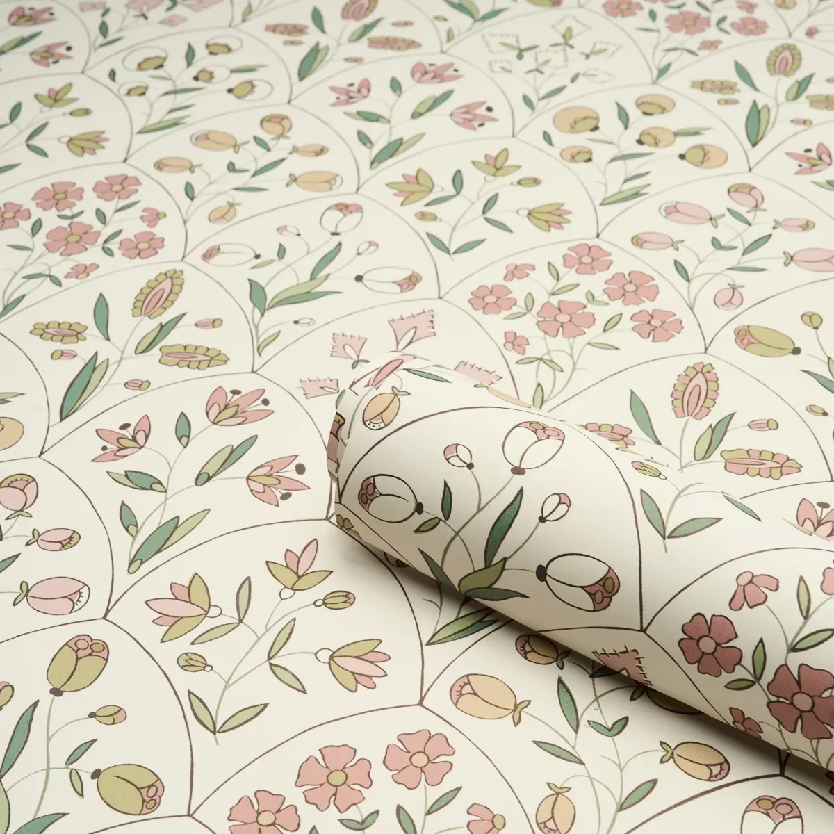 FRANCES SCALLOP FLORAL - PETAL Schumacher Wallpaper | Wallpa FRANCES SCALLOP FLORAL PETAL Schumacher Wallpaper wallpaper - SKU 5015960