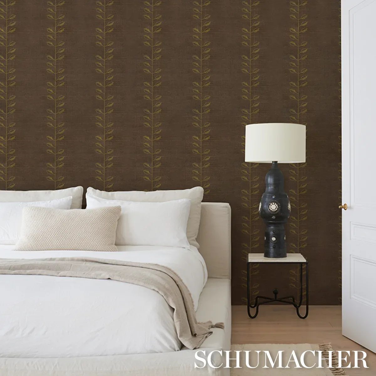 GEO LEAF SISAL METALLIC GOLD & SEPIA Schumacher Wallpaper wallpaper - SKU 5016701