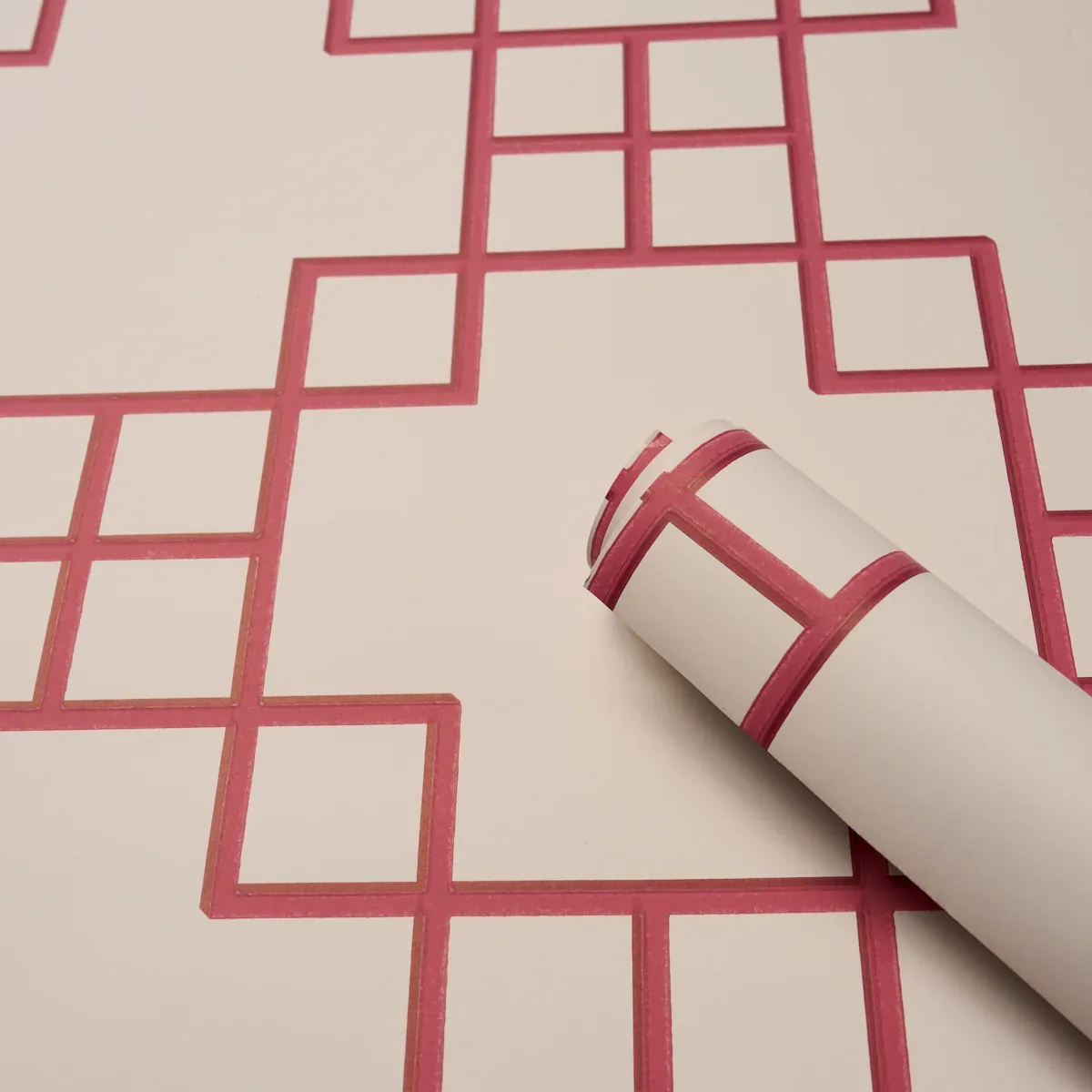 GEORGETTE TRELLIS - RED Schumacher Wallpaper | Wallpaper Twi GEORGETTE TRELLIS RED Schumacher Wallpaper wallpaper - SKU 5016502