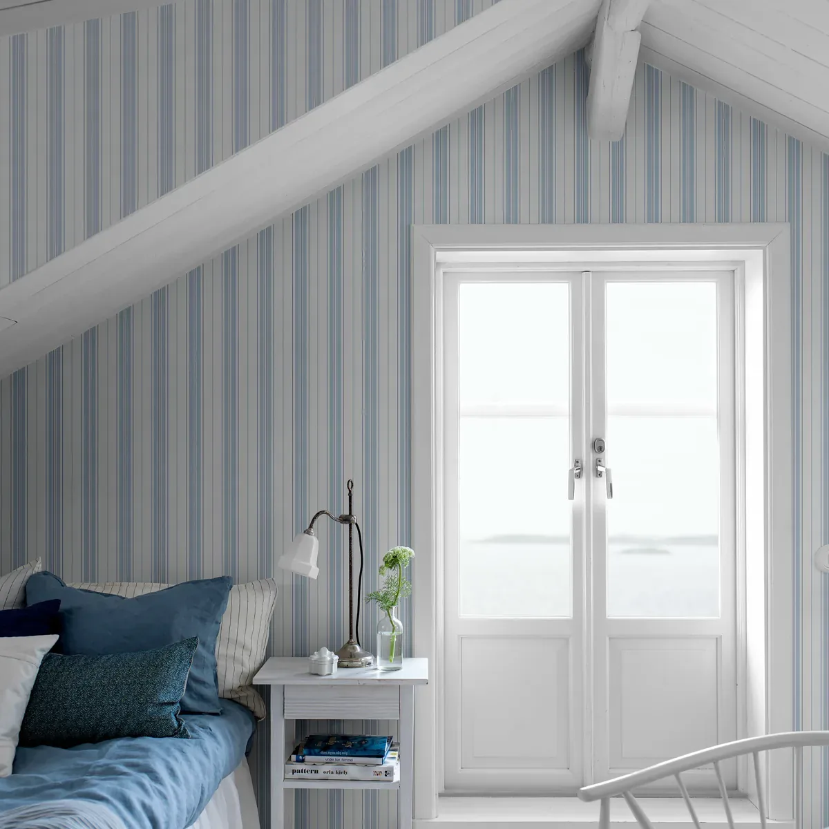 HAMNSKÄR STRIPE - BLUES Schumacher Wallpaper | Wallpaper Twi HAMNSKÄR STRIPE BLUES Schumacher Wallpaper wallpaper - SKU 8875