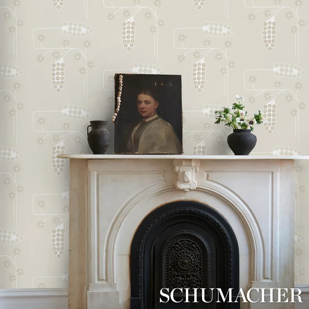 HOLLYWOOD GRAPE - GESSO Schumacher Wallpaper | Wallpaper Twi HOLLYWOOD GRAPE GESSO Schumacher Wallpaper wallpaper - SKU 5015022