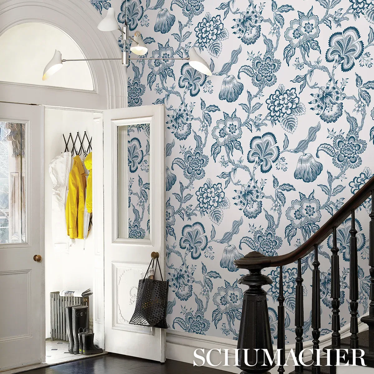 HOTHOUSE FLOWERS SILHOUETTE PEACOCK ON WHITE Schumacher Wallpaper wallpaper - SKU 5015324