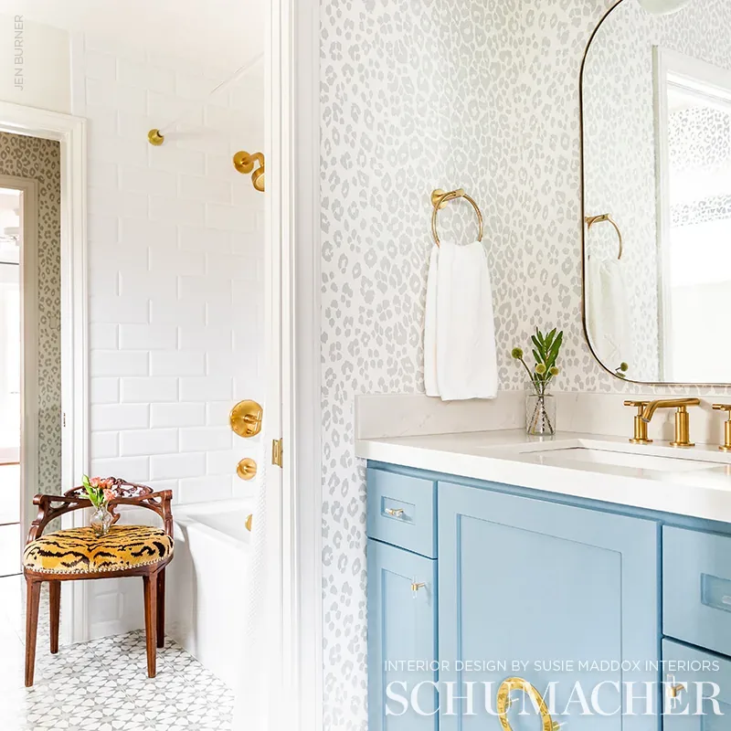 ICONIC LEOPARD CLOUD Schumacher Wallpaper wallpaper - SKU 5007013
