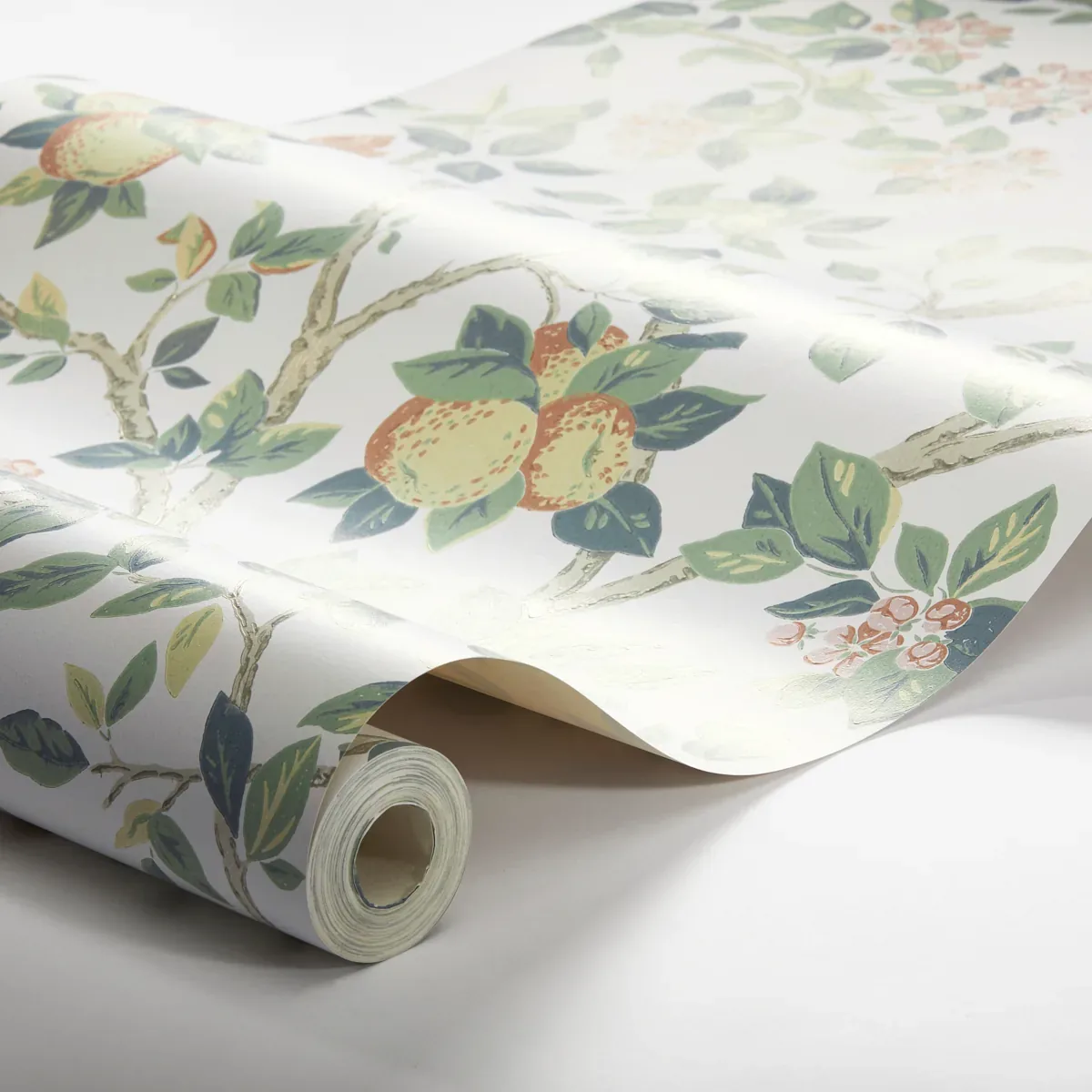 INGRID MARIE IVORY Schumacher Wallpaper wallpaper - SKU 7650