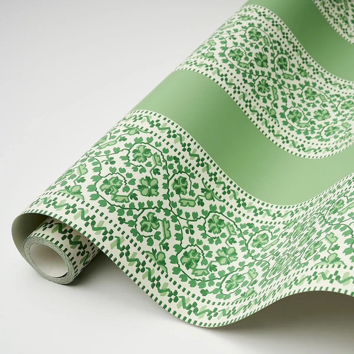 JASMINE LEAF GREEN Schumacher Wallpaper wallpaper - SKU 5014341