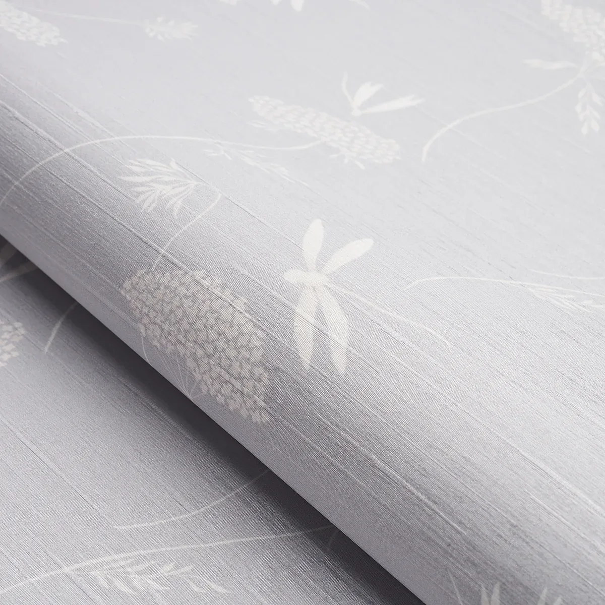 LA LIBELLULE SILK - MOONSTONE Schumacher Wallpaper | Wallpap LA LIBELLULE SILK MOONSTONE Schumacher Wallpaper wallpaper - SKU 5015190
