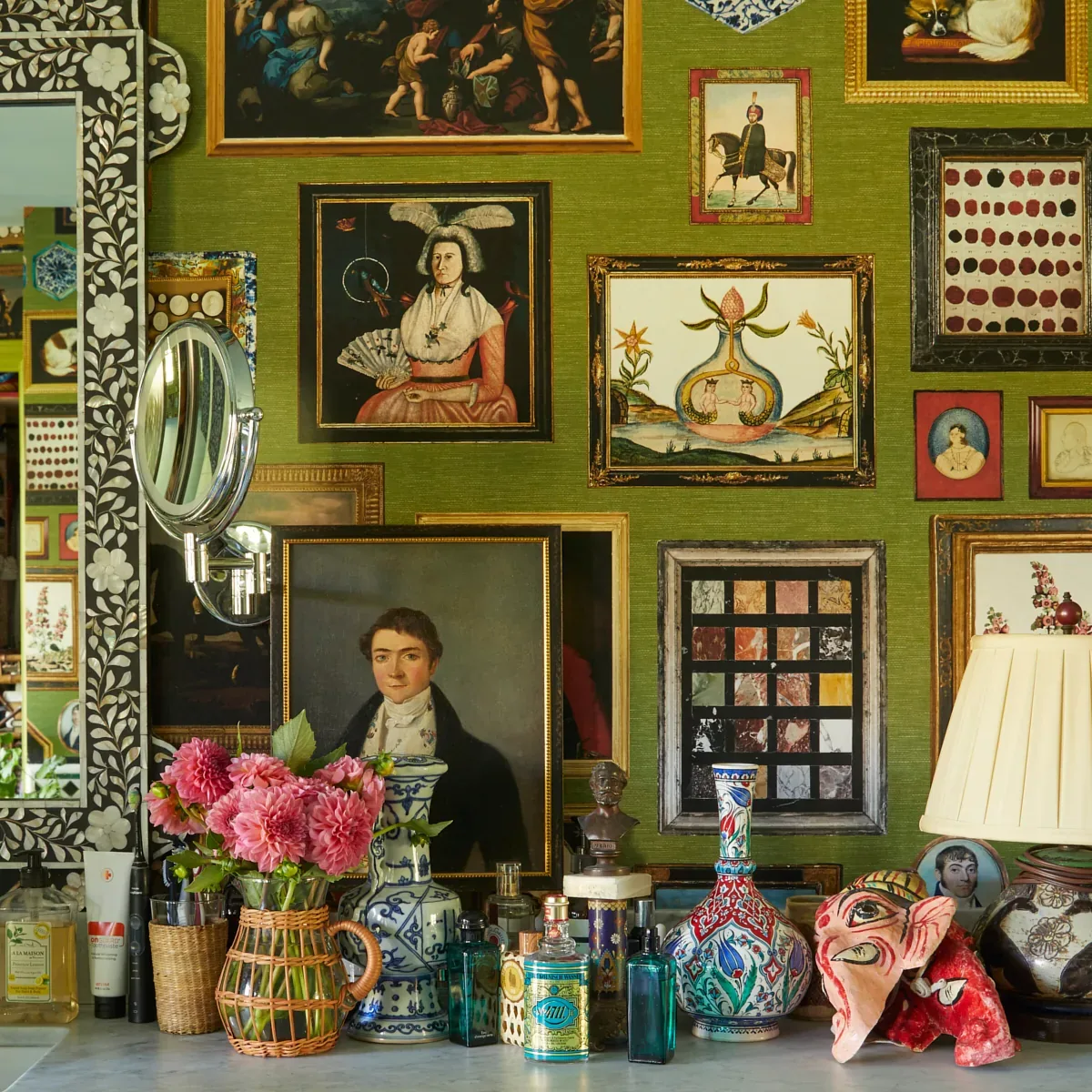 LE GRAND TOUR - ENGLISH GREEN Schumacher Wallpaper | Wallpap LE GRAND TOUR ENGLISH GREEN Schumacher Wallpaper wallpaper - SKU 5014292