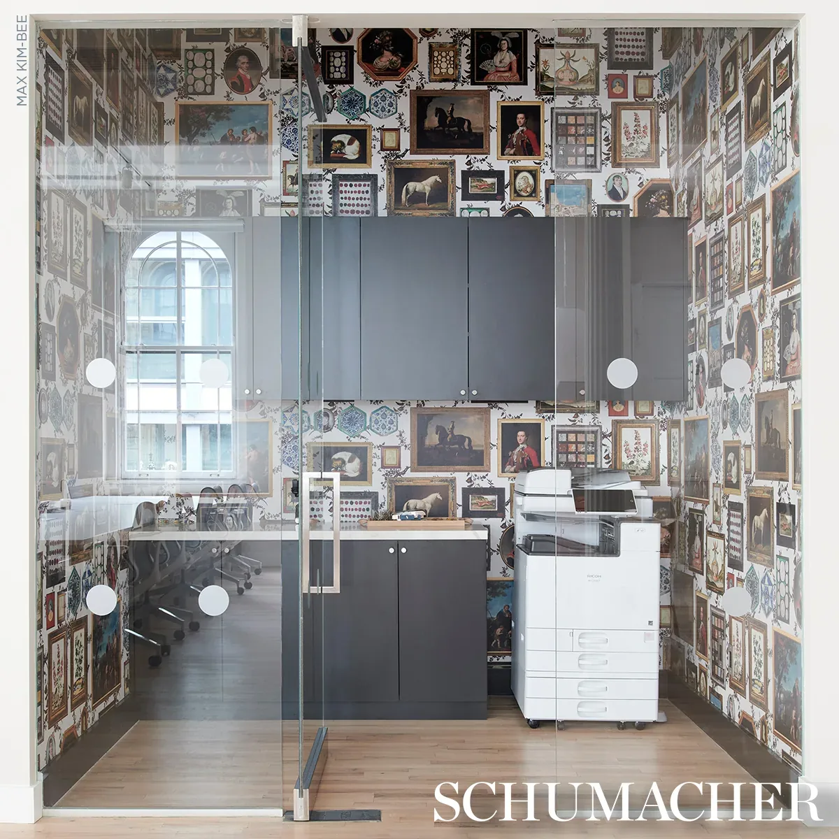 LE GRAND TOUR FLORAL Schumacher Wallpaper wallpaper - SKU 5014290