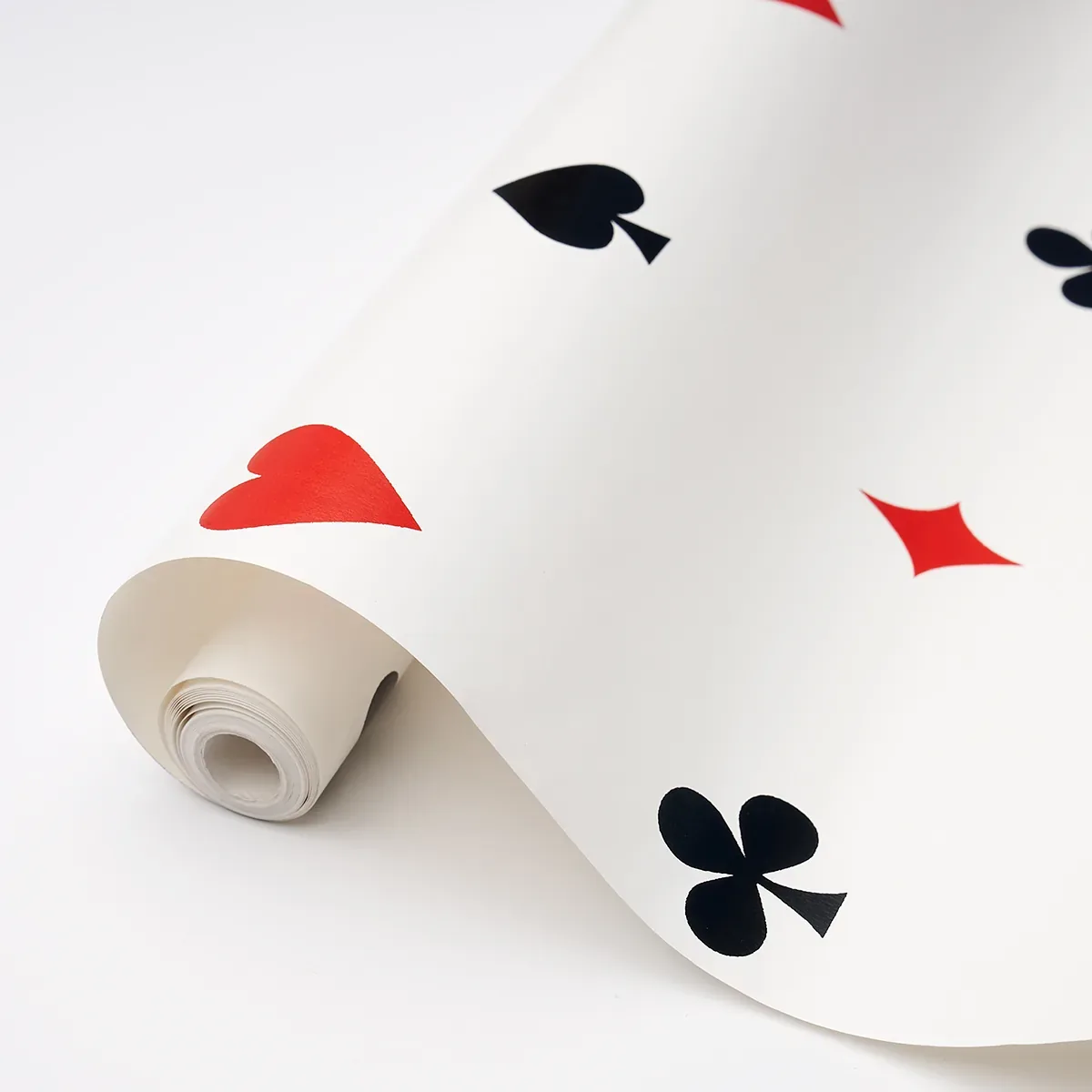 Schumacher LE JOUEUR - ROUGE ET NOIR Wallpaper | Buy Online Schumacher LE JOUEUR wallpaper, color ROUGE ET NOIR, SKU 5014800