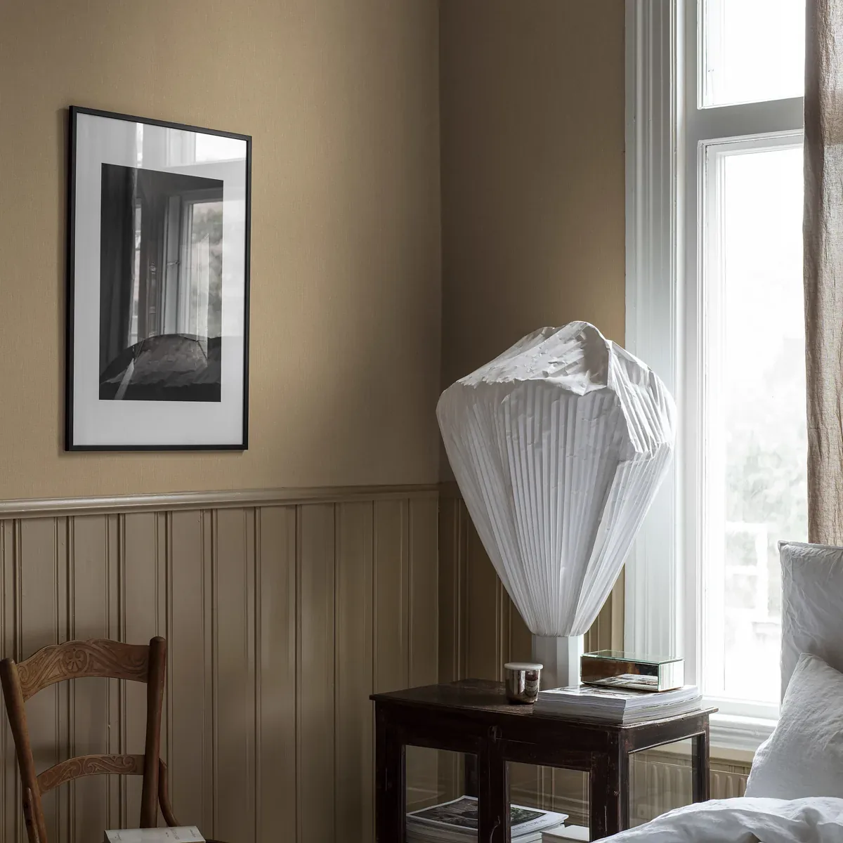 LINEN - GOLDEN LINEN Schumacher Wallpaper | Wallpaper Twins LINEN GOLDEN LINEN Schumacher Wallpaper wallpaper - SKU 4407