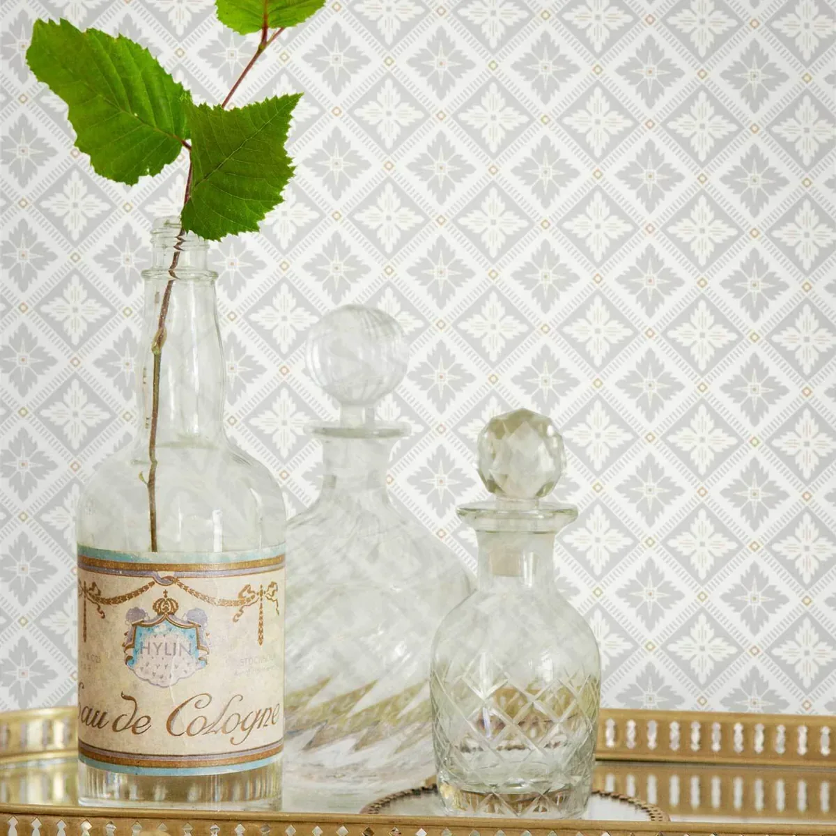 LOKA GREY AND GOLD Schumacher Wallpaper wallpaper - SKU 4528