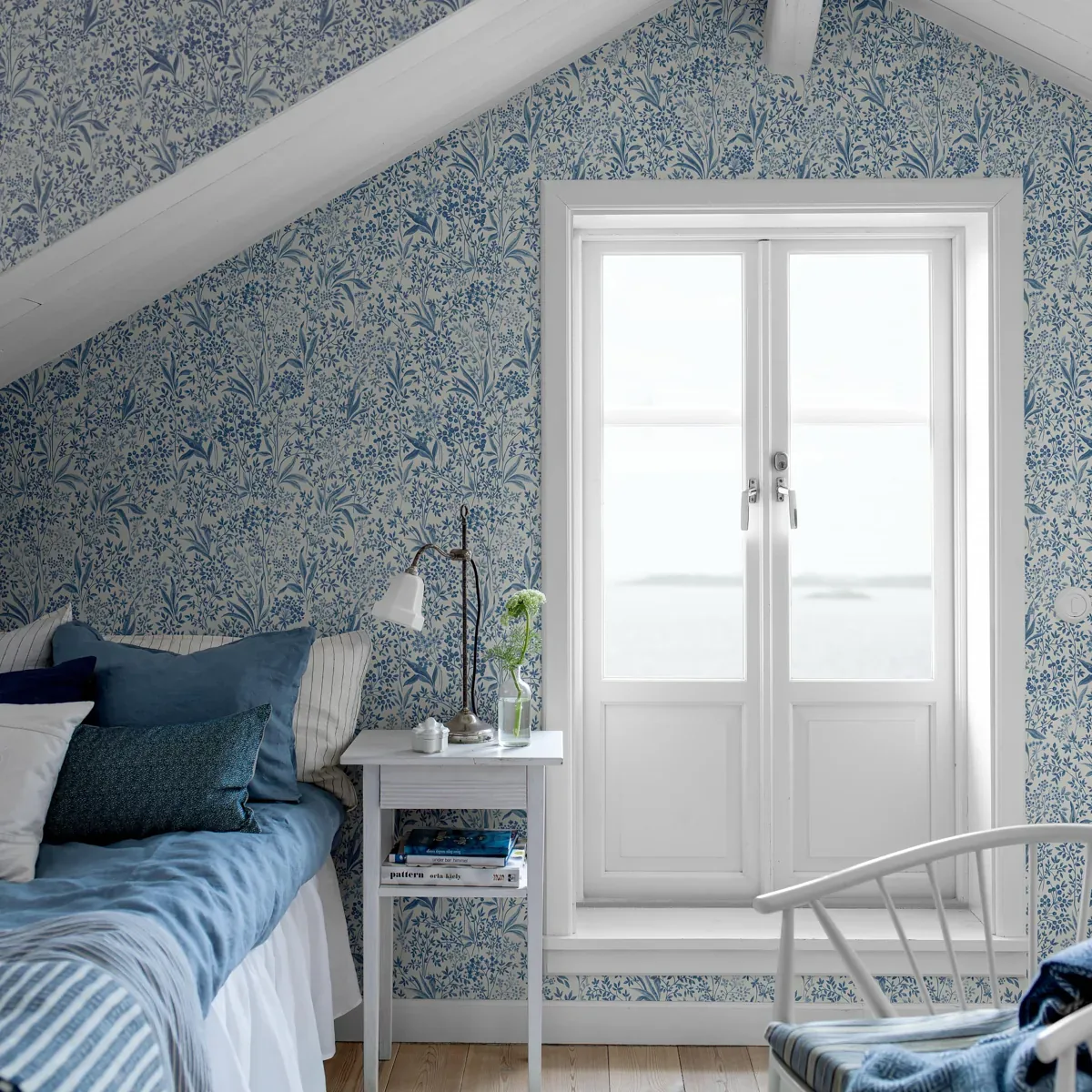NOCTURNE BLUE AND WHITE Schumacher Wallpaper wallpaper - SKU 6145