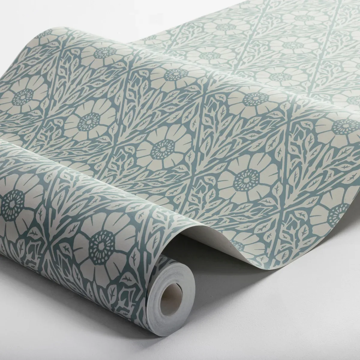 NYPONROS - BLUE Schumacher Wallpaper | Wallpaper Twins NYPONROS BLUE Schumacher Wallpaper wallpaper - SKU 5813