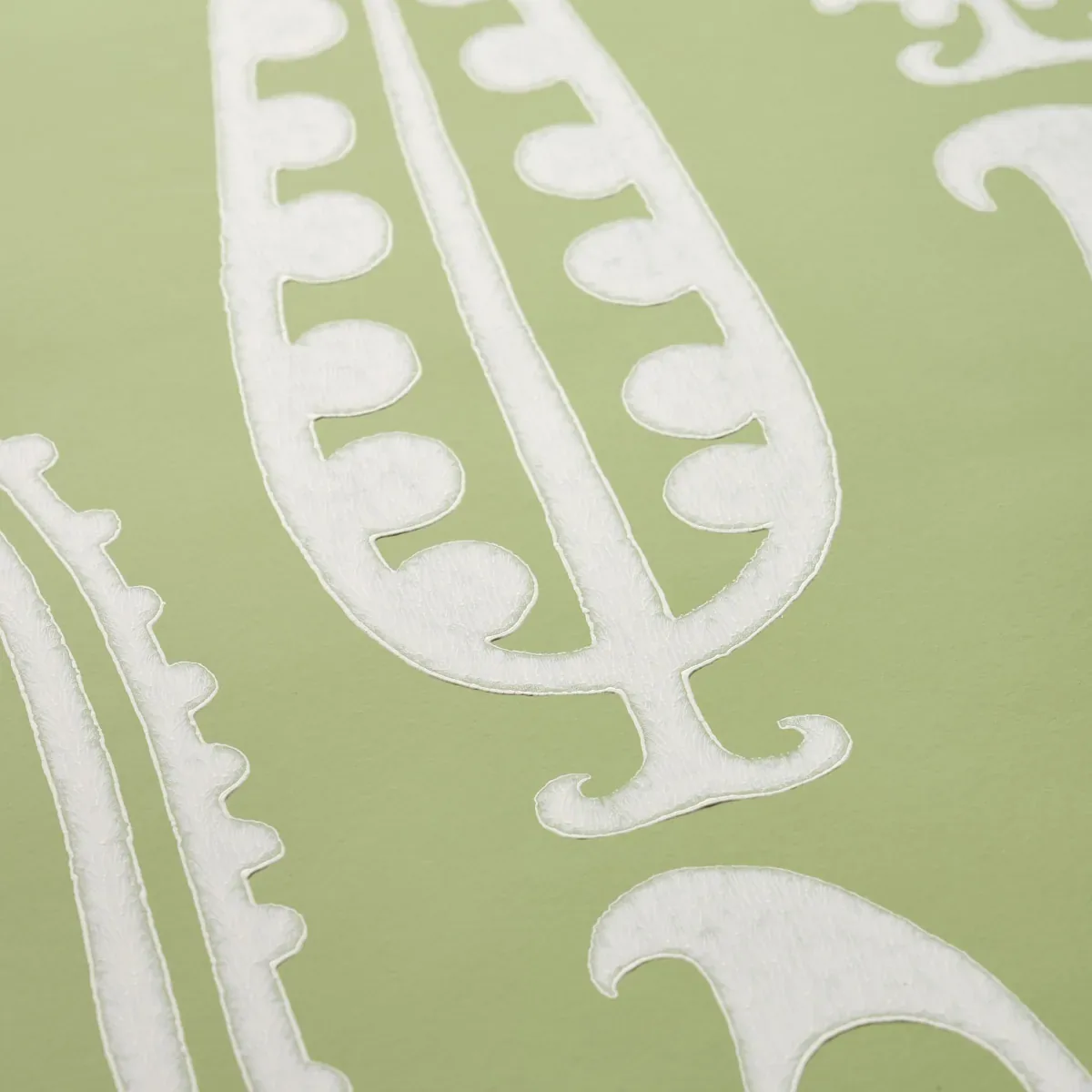PAISLEY PEAS - GREEN Schumacher Wallpaper | Wallpaper Twins PAISLEY PEAS GREEN Schumacher Wallpaper wallpaper - SKU 5015381