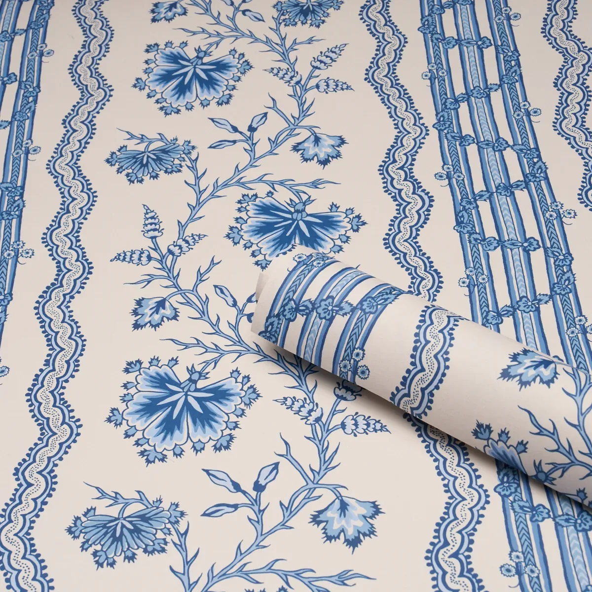 PARVATI FLORAL STRIPE DELFT Schumacher Wallpaper wallpaper - SKU 5017332
