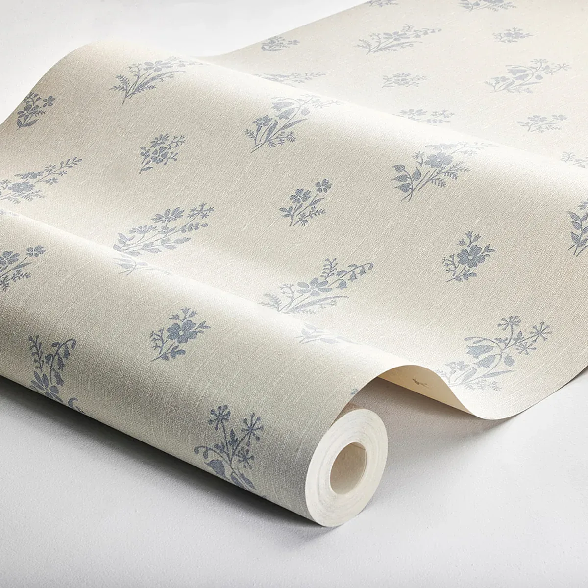 PETIT FLEURS BLUE Schumacher Wallpaper wallpaper - SKU 4264