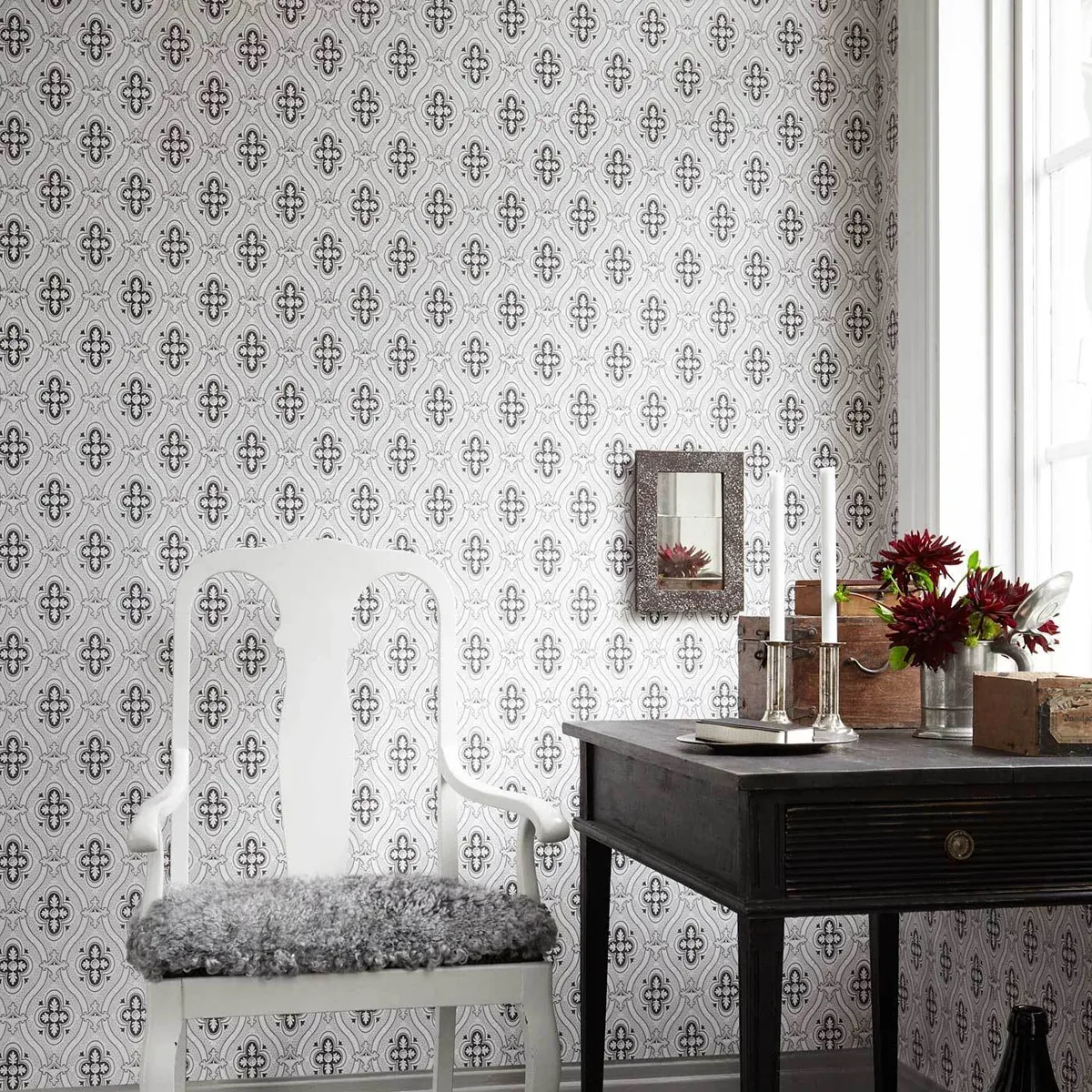 PIGKAMMAREN - UMBER Schumacher Wallpaper | Wallpaper Twins PIGKAMMAREN UMBER Schumacher Wallpaper wallpaper - SKU 4525