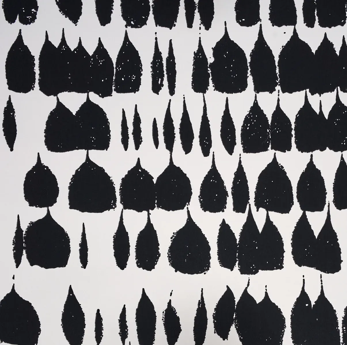 QUEEN OF SPAIN - BLACK Schumacher Wallpaper | Wallpaper Twin QUEEN OF SPAIN BLACK Schumacher Wallpaper wallpaper - SKU 5005881
