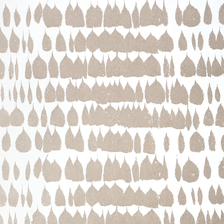 Schumacher QUEEN OF SPAIN wallpaper, color WARM SILVER, SKU 5005880