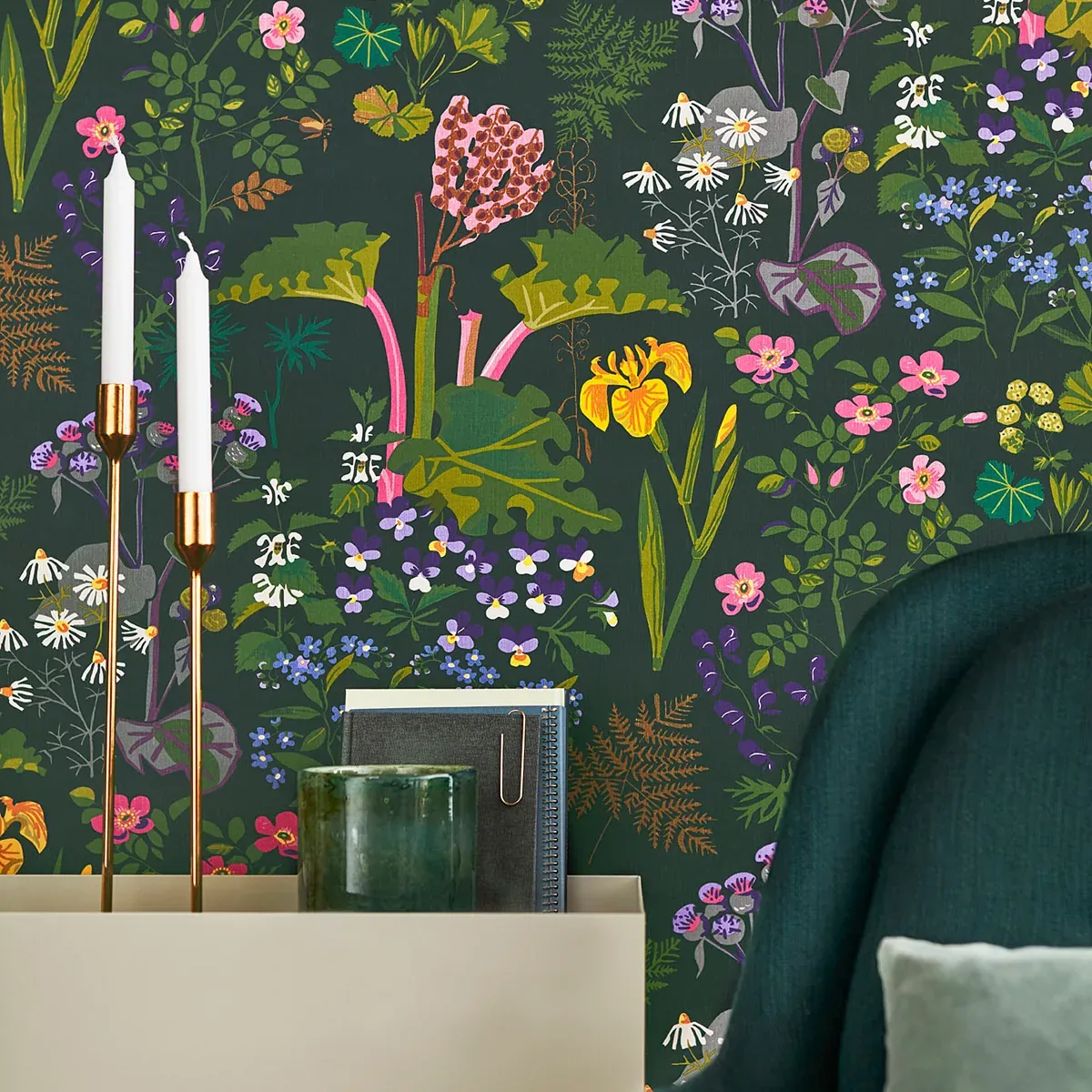RABARBER - CHARCOAL MULTI Schumacher Wallpaper | Wallpaper T RABARBER CHARCOAL MULTI Schumacher Wallpaper wallpaper - SKU 1791