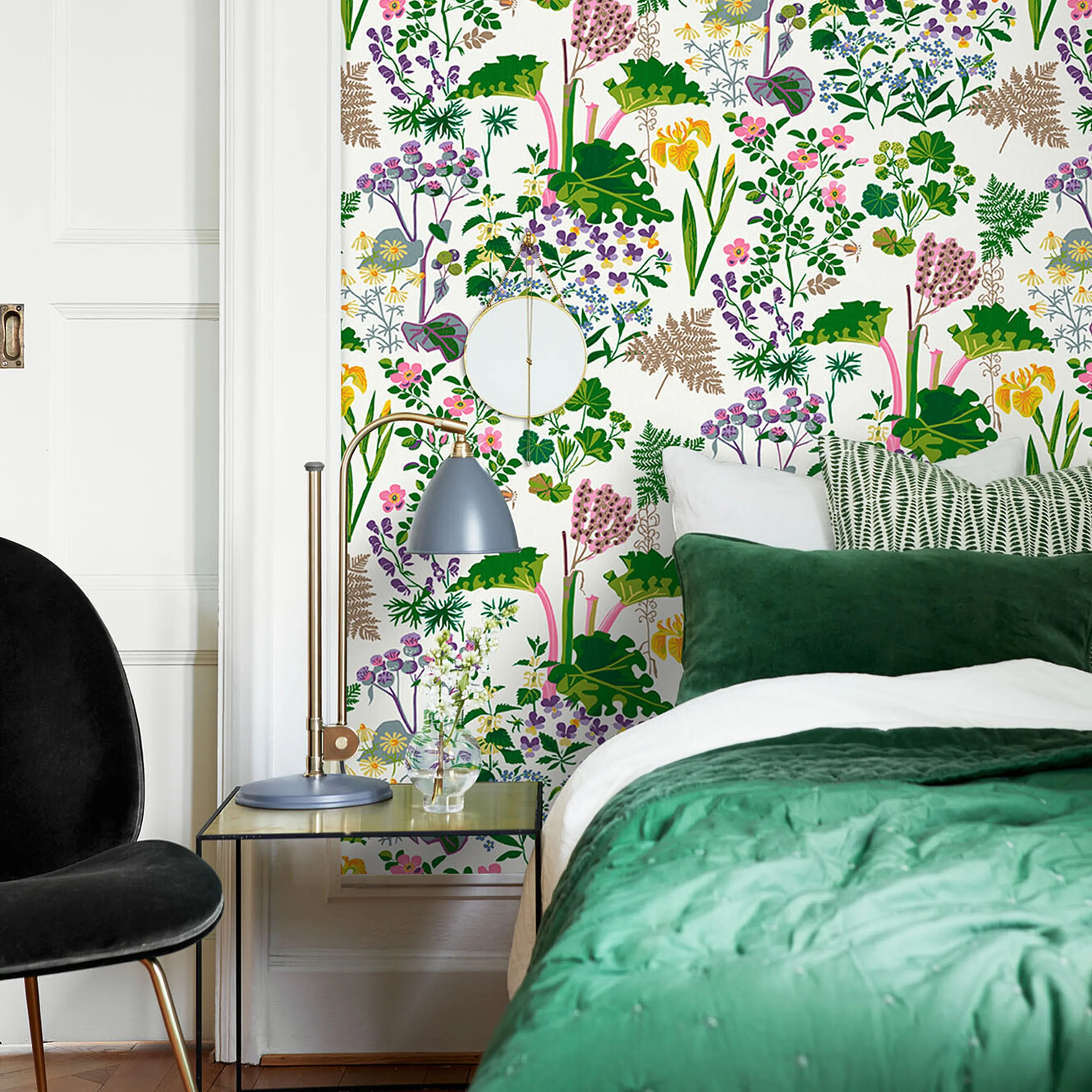 RABARBER - IVORY MULTI Schumacher Wallpaper | Wallpaper Twin RABARBER IVORY MULTI Schumacher Wallpaper wallpaper - SKU 1792
